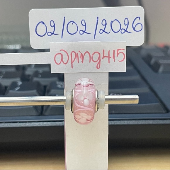 Pandora Pink Field of Flowers Murano Glass Charm - Picture 2 of 13